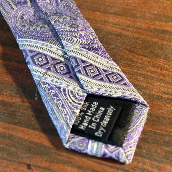 Pronto Uomo Blue and Purple Paisley Tie - Picture 3 of 5